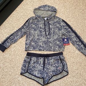 Champion Cropped Hacci Lounge Sleep Set